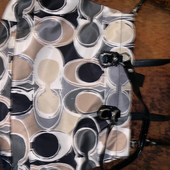 Coach Scarf Print and Black Patent Leather Handbag - Picture 2 of 4